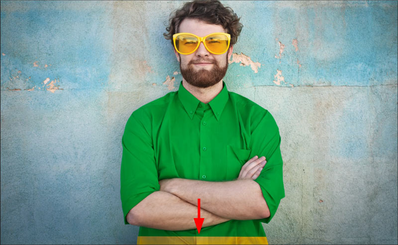 The green shirt is aligned, but the bottom is missing.